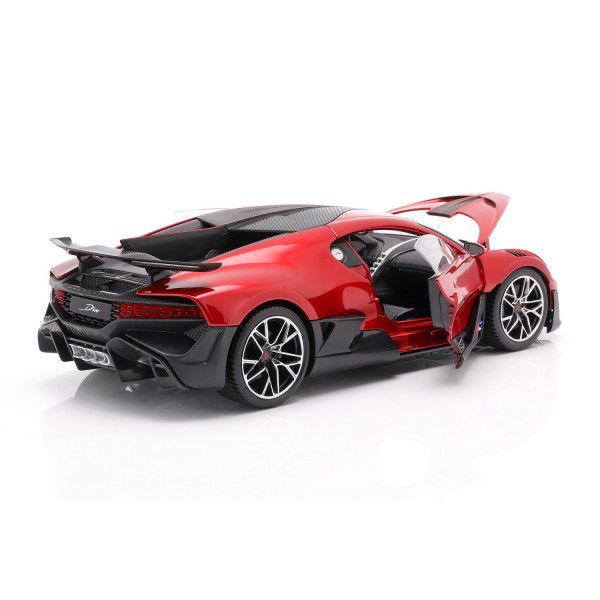 Bugatti Divo Anno di costruzione 2018 rosso / nero 1/18