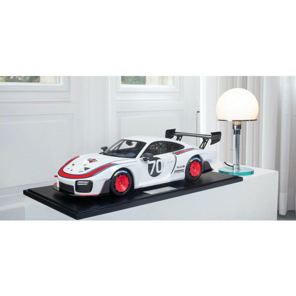 Porsche 935/19 - 2019 - Martini Design bianco 1/8