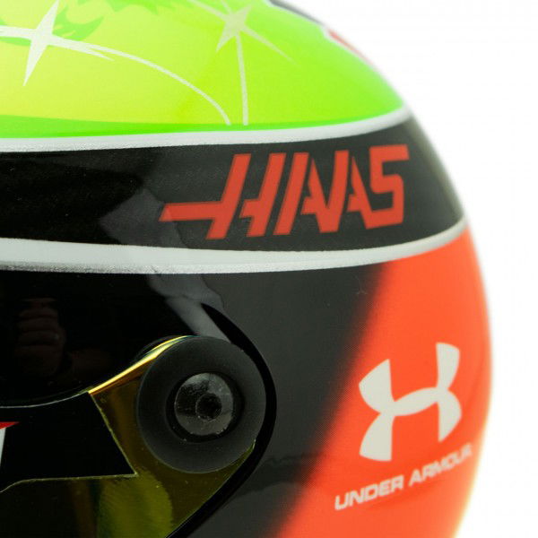 Mick Schumacher miniature helmet Test Drive Abu Dhabi 2020 1/2