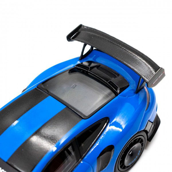 Manthey-Racing Porsche 911 GT2 RS MR  1:43 blau
