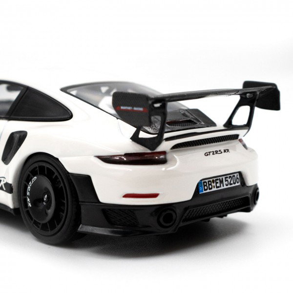 Manthey-Racing Porsche 911 GT2 RS MR 1:43 weiß