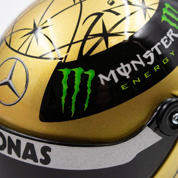 Michael Schumacher Casco Dorado Spa 2011 1/4