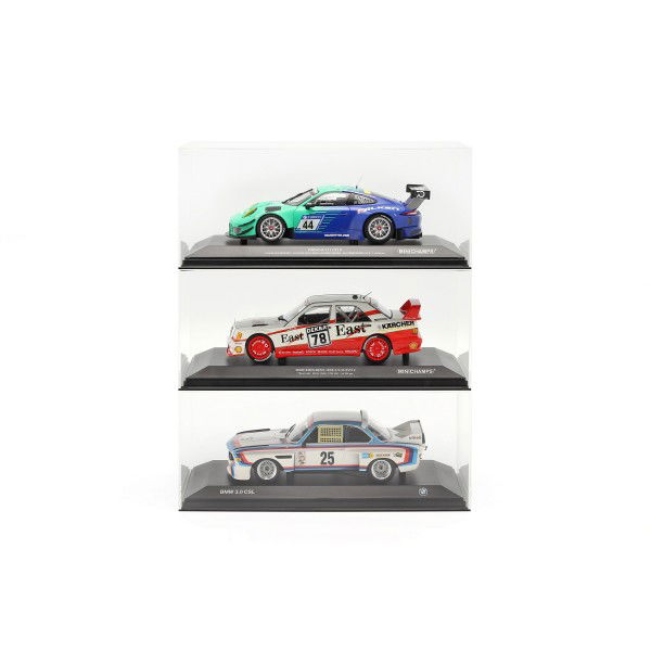 Showcase for model cars in scale 1/18