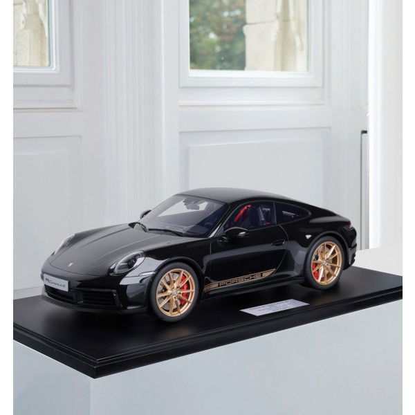 Porsche 911 (992) Carrera 4S - 2020 - Nero profondo metallizzato 1/8