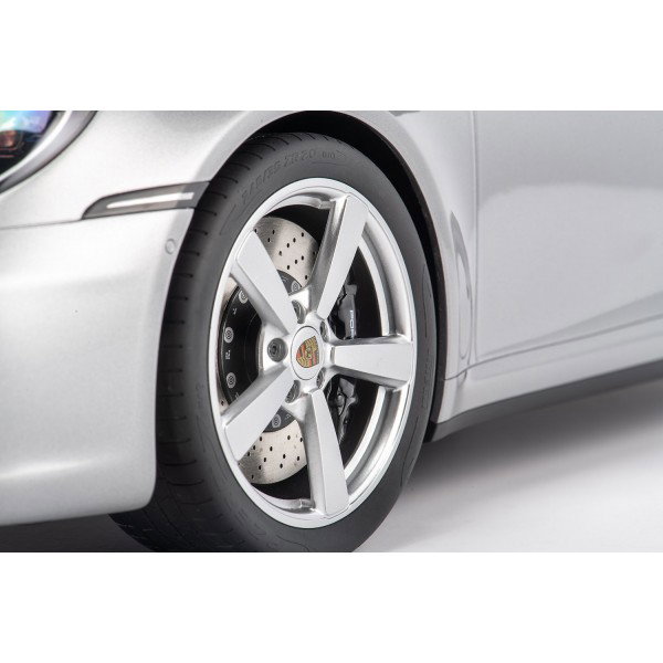 Porsche 911 (992) Carrera 4S - 2020 - Silver metallic 1/8