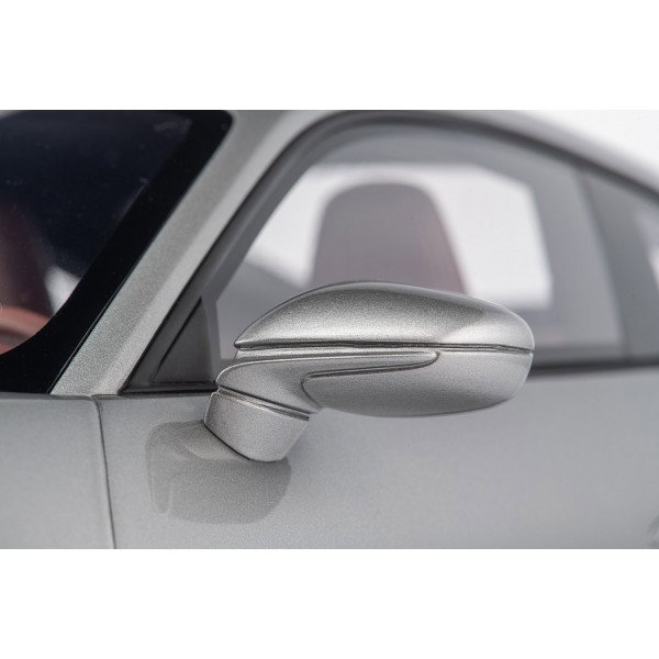 Porsche 911 (992) Carrera 4S - 2020 - Argento metallico 1/8