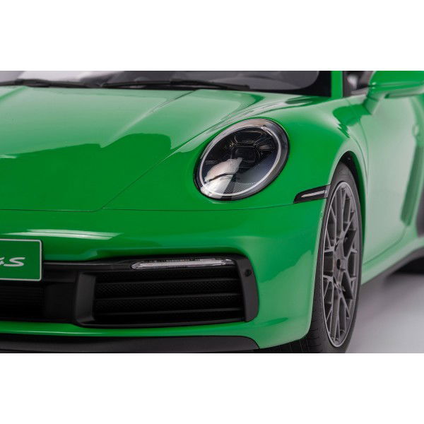 Porsche 911 (992) Carrera 4S Cabriolet - 2020 - Vert python 1/8