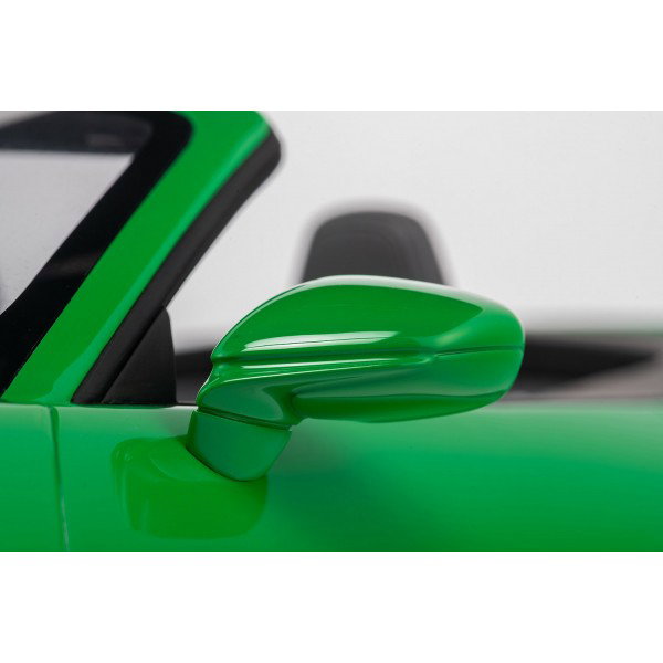 Porsche 911 (992) Carrera 4S Cabriolet - 2020 - Verde pitone 1/8