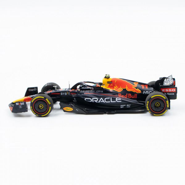 Oracle Red Bull Racing Verstappen / Pérez Saudi-Arabien GP 2022 1:43
