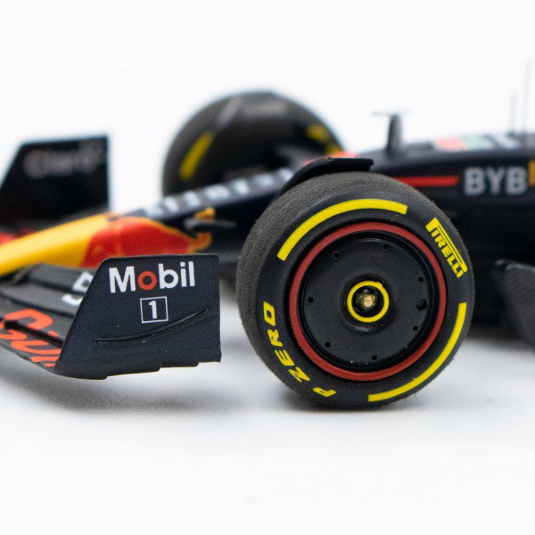 Oracle Red Bull Racing Verstappen / Pérez Saudi-Arabien GP 2022 1:43