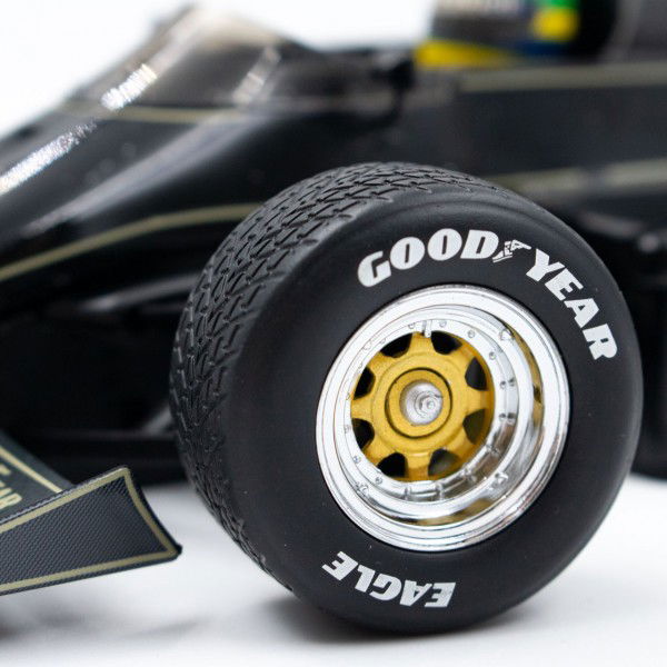Ayrton Senna Lotus 97T #12 Gewinner Portugal GP Formel 1 1985 1:18