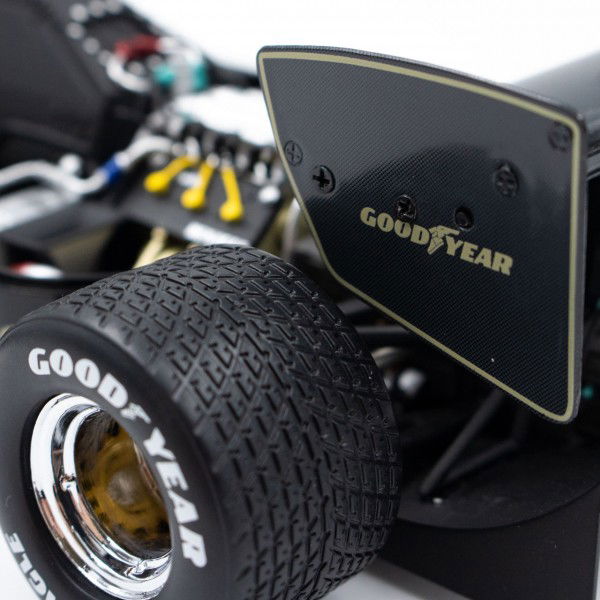 Ayrton Senna Lotus 97T #12 Gewinner Portugal GP Formel 1 1985 1:18