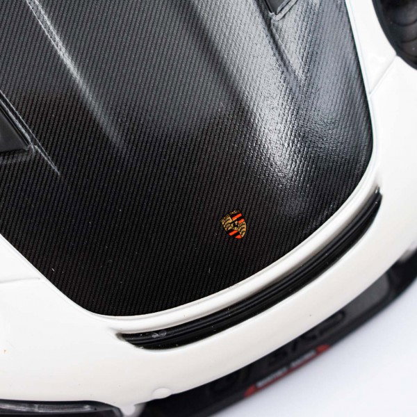Manthey-Racing Porsche 911 GT2 RS MR 1/18 blanc