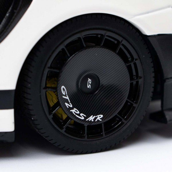 Manthey-Racing Porsche 911 GT2 RS MR 1/18 blanc