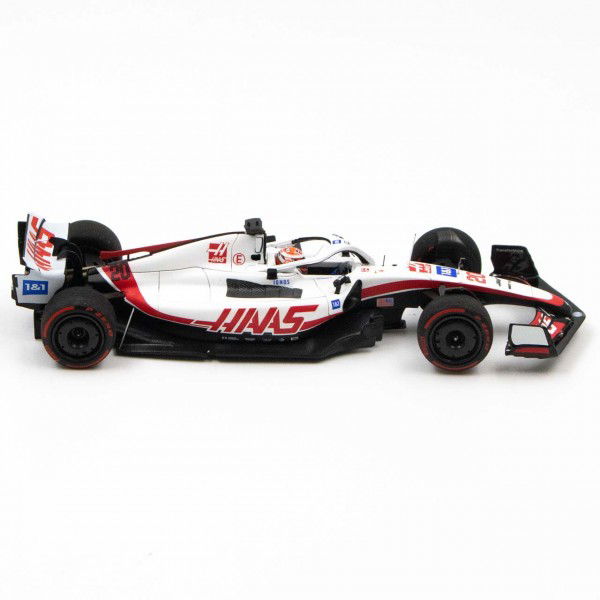 Kevin Magnussen Haas F1 Team VF-22 Formel 1 Bahrain GP 2022 1:43