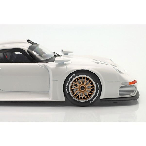 Porsche 911 GT1 blanco 1/18