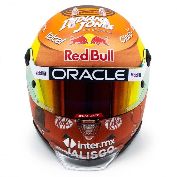 250 GP - Sergio Perez - 2023 - Casque à l'échelle 1/2