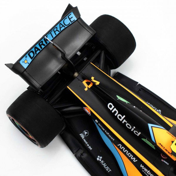 Lando Norris McLaren F1 Team MCL36 Formel 1 Bahrain GP 2022 1:18