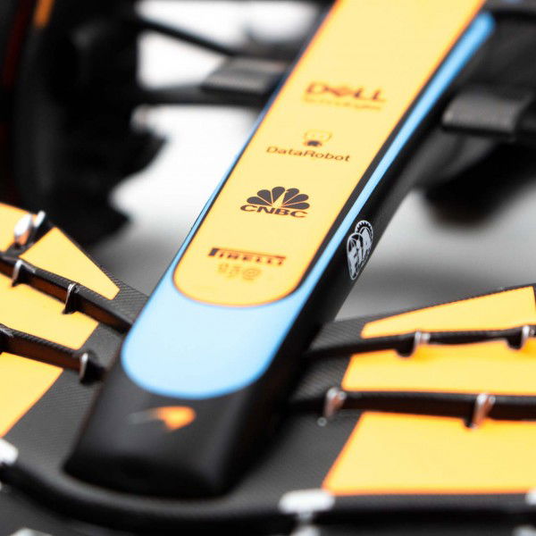 Lando Norris McLaren F1 Team MCL36 Formel 1 Bahrain GP 2022 1:18