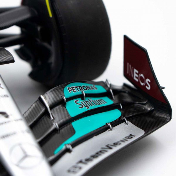 Lewis Hamilton Mercedes AMG Petronas W13 2022 1:18