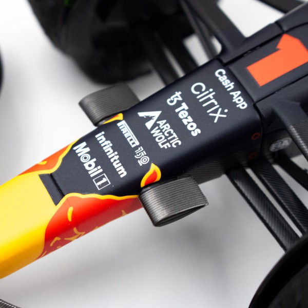 Max Verstappen Oracle Red Bull Racing Sieger Japan GP 2022 1:18