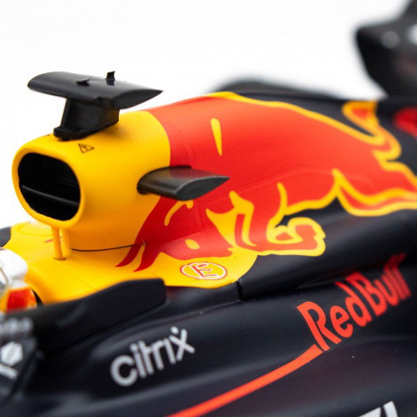 Max Verstappen Oracle Red Bull Racing Sieger Japan GP 2022 1:18