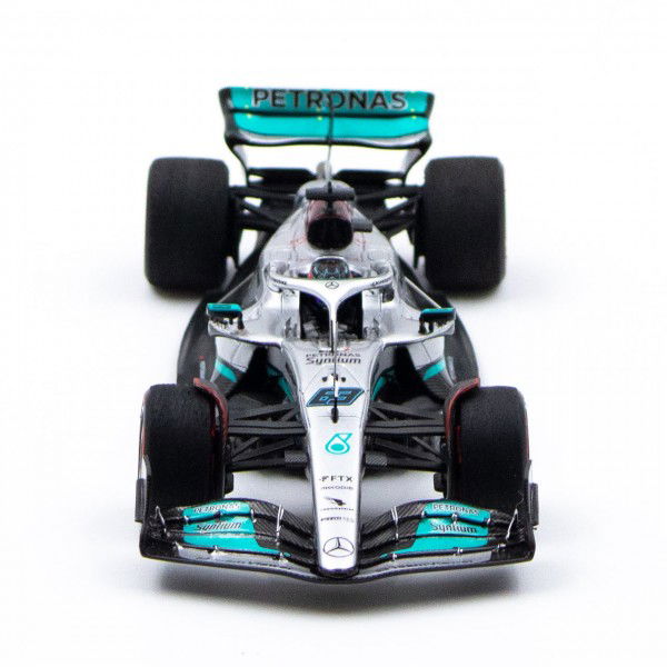 Mercedes AMG Petronas F1 Team W13 Hamilton / Russell 2022 1:43