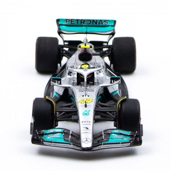 Mercedes AMG Petronas F1 Team W13 Hamilton / Russell 2022 Double