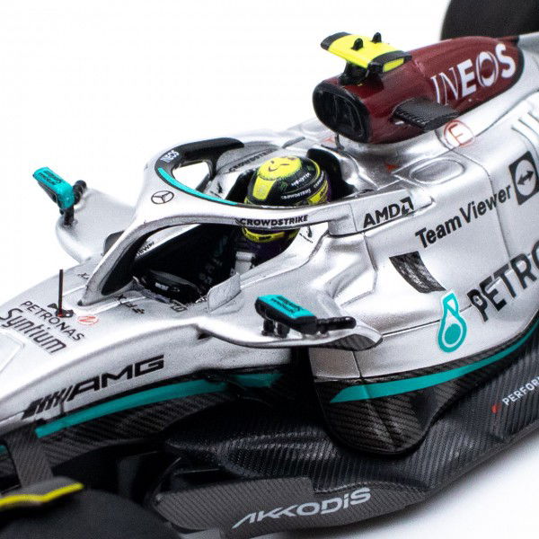 Mercedes AMG Petronas F1 Team W13 Hamilton / Russell 2022 Double
