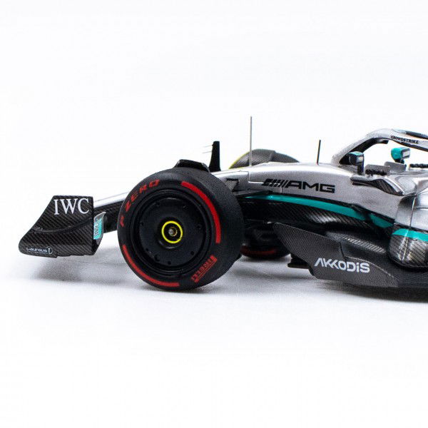 Mercedes AMG Petronas F1 Team W13 Hamilton / Russell 2022 1:43