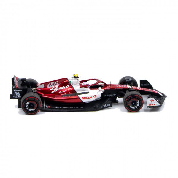 Zhou Guanyu Alfa Romeo F1 Team ORLEN C42 Bahrain GP 2022 1:43