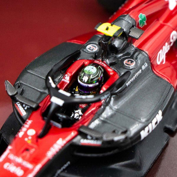 Alfa Romeo F1 Team Stake C43 2023 Bottas / Guanyu Doppel-Set 1:43