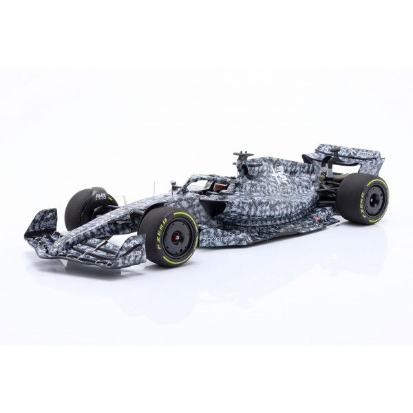 Zhou Guanyu Alfa Romeo F1 Team ORLEN C42 Test Barcelona 2022 1:18