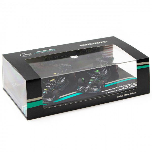 Mercedes AMG Petronas F1 Team W14 Hamilton / Russell 2023 1:43