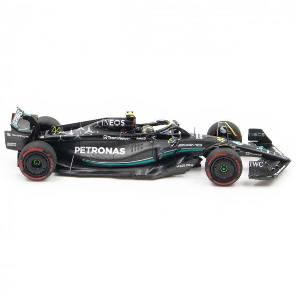 Mercedes AMG Petronas F1 Team W14 Hamilton / Russell 2023 1:43