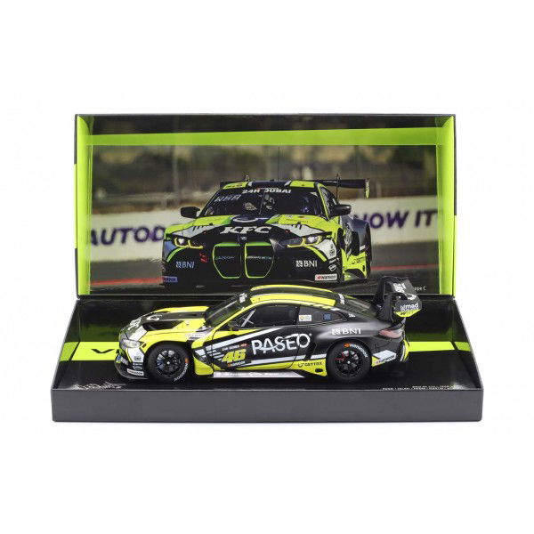 BMW M4 GT3 3er puesto 24h Dubai 2023 Equipo WRT - Rossi, Gelael, Hesse, Marin, Whalea escala 1:18