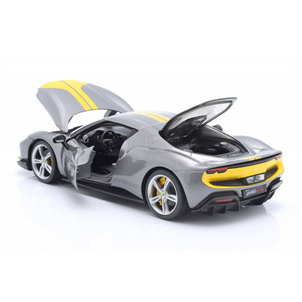 Ferrari 296 GTB Assetto Fiorano Baujahr 2022 grau metallic 1:18