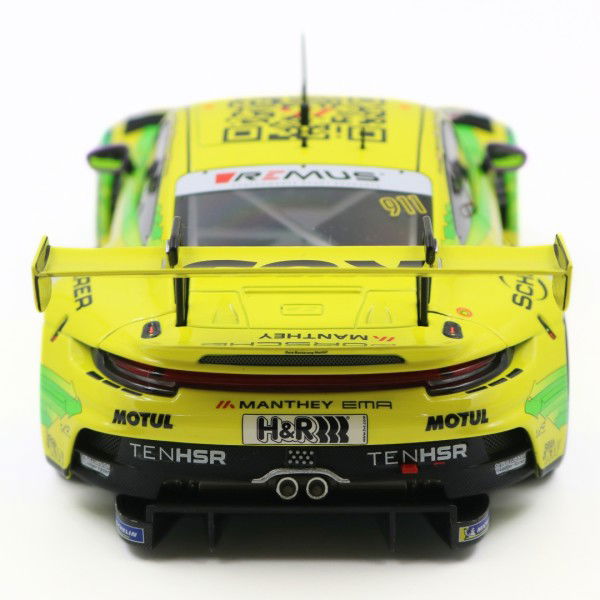 Manthey-Racing Porsche 911 GT3 R - 2023 24h Rennen Nürburgring #911 1:18