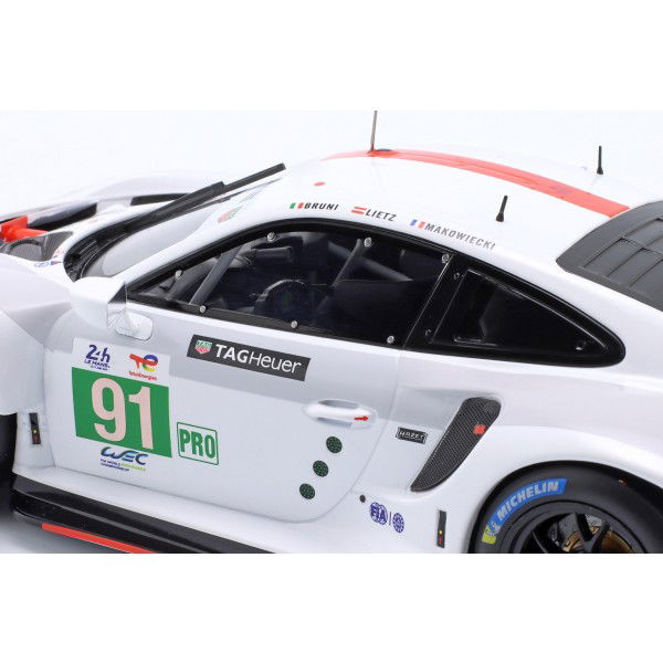 ポルシェ911RSR Winner LMGTE ルマン 2022 トロフィー付き ポルシェ