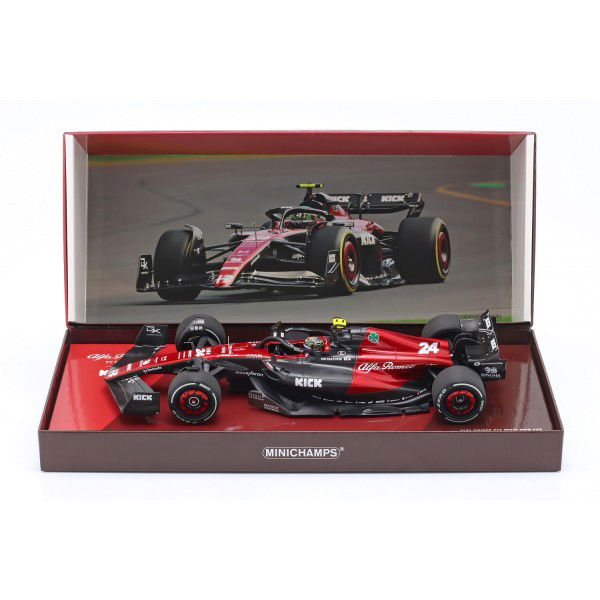 Zhou Guanyu Alfa Romeo F1 Team Stake C43 Formel 1 2023 1:18