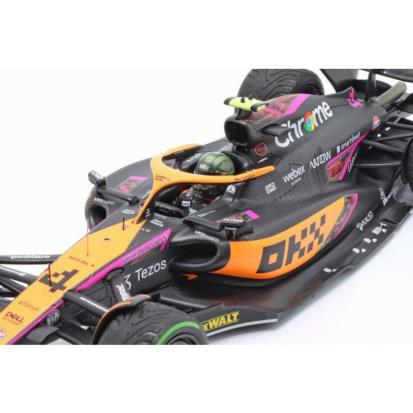Lando Norris McLaren F1 Team MCL36 Formel 1 Singapur GP 2022 1:18