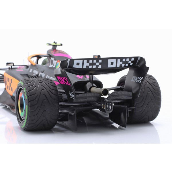 Lando Norris McLaren F1 Team MCL36 Formel 1 Singapur GP 2022 1:18