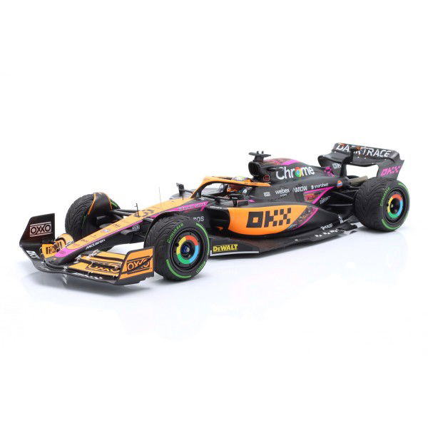 Daniel Ricciardo McLaren F1 Team MCL36 Formel 1 Singapur GP 2022 1:18