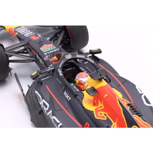 Max Verstappen Oracle Red Bull Racing Sieger Bahrain GP 2023 1:18