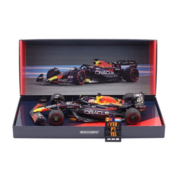Max Verstappen Oracle Red Bull Racing Sieger Bahrain GP 2023 1:18