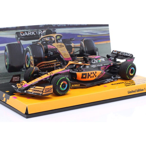 Daniel Ricciardo McLaren F1 Team MCL36 Formel 1 Singapur GP 2022 1:43