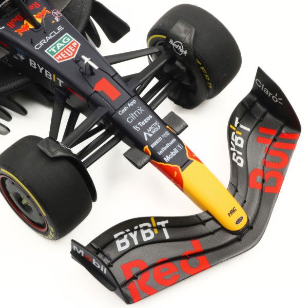 Max Verstappen Oracle Red Bull Racing Sieger Abu Dhabi GP 2022 1:18