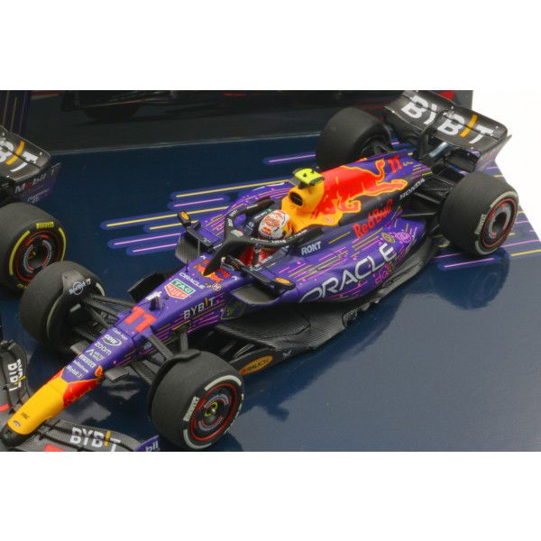 Oracle Red Bull Racing Verstappen / Pérez Las Vegas GP 2023 1:43
