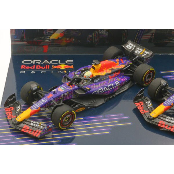 Oracle Red Bull Racing Verstappen / Pérez Las Vegas GP 2023 1:43