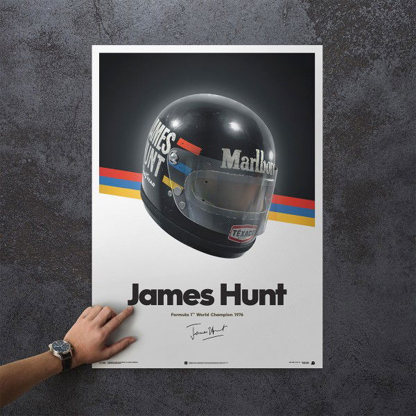 James Hunt - Casco - 1976 Poster